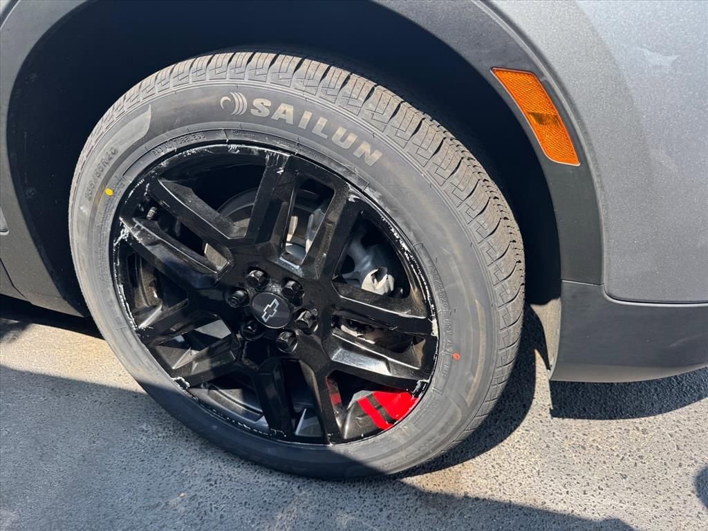 Used 2023 Chevrolet Blazer LT FWD image 2