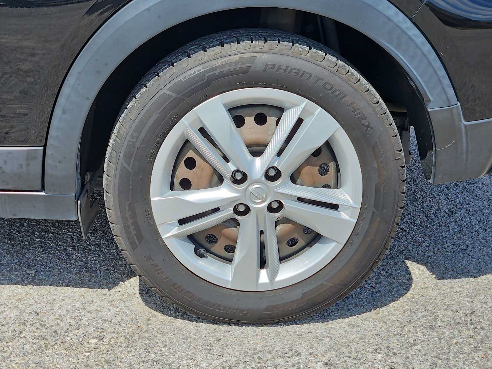 Used 2022 Nissan Kicks S FWD image 22