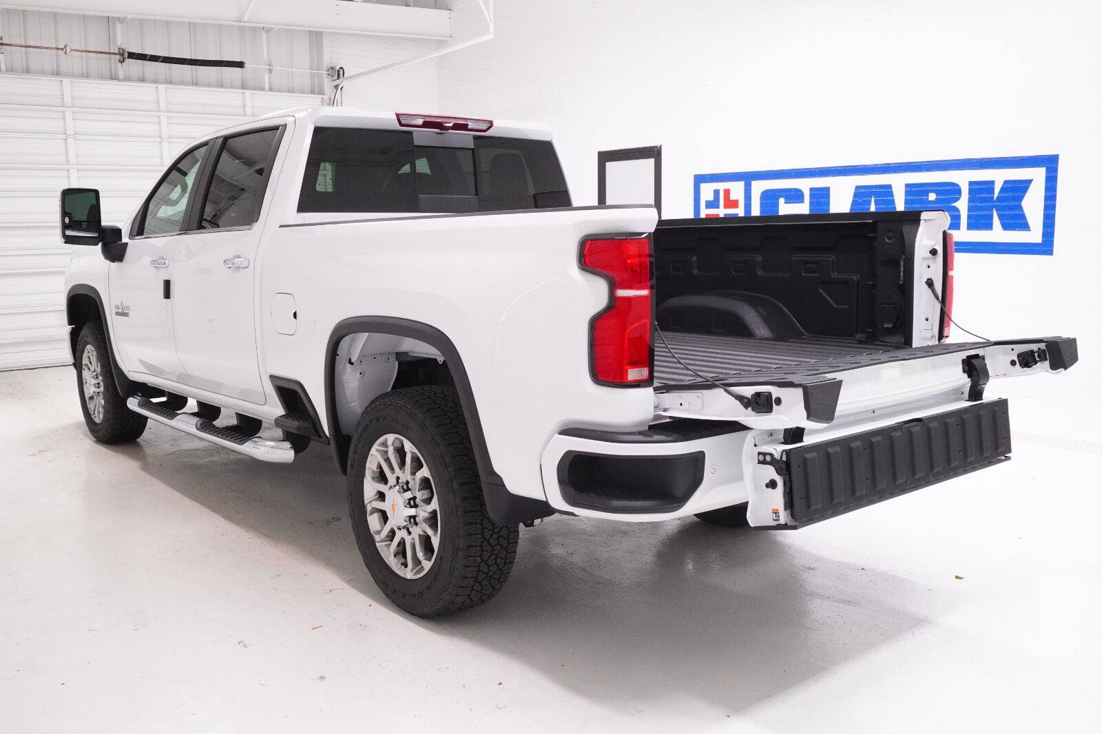 New 2026 Chevrolet Silverado 2500 LT w/ Z71 Chrome Sport Edition AWD/4WD image 34