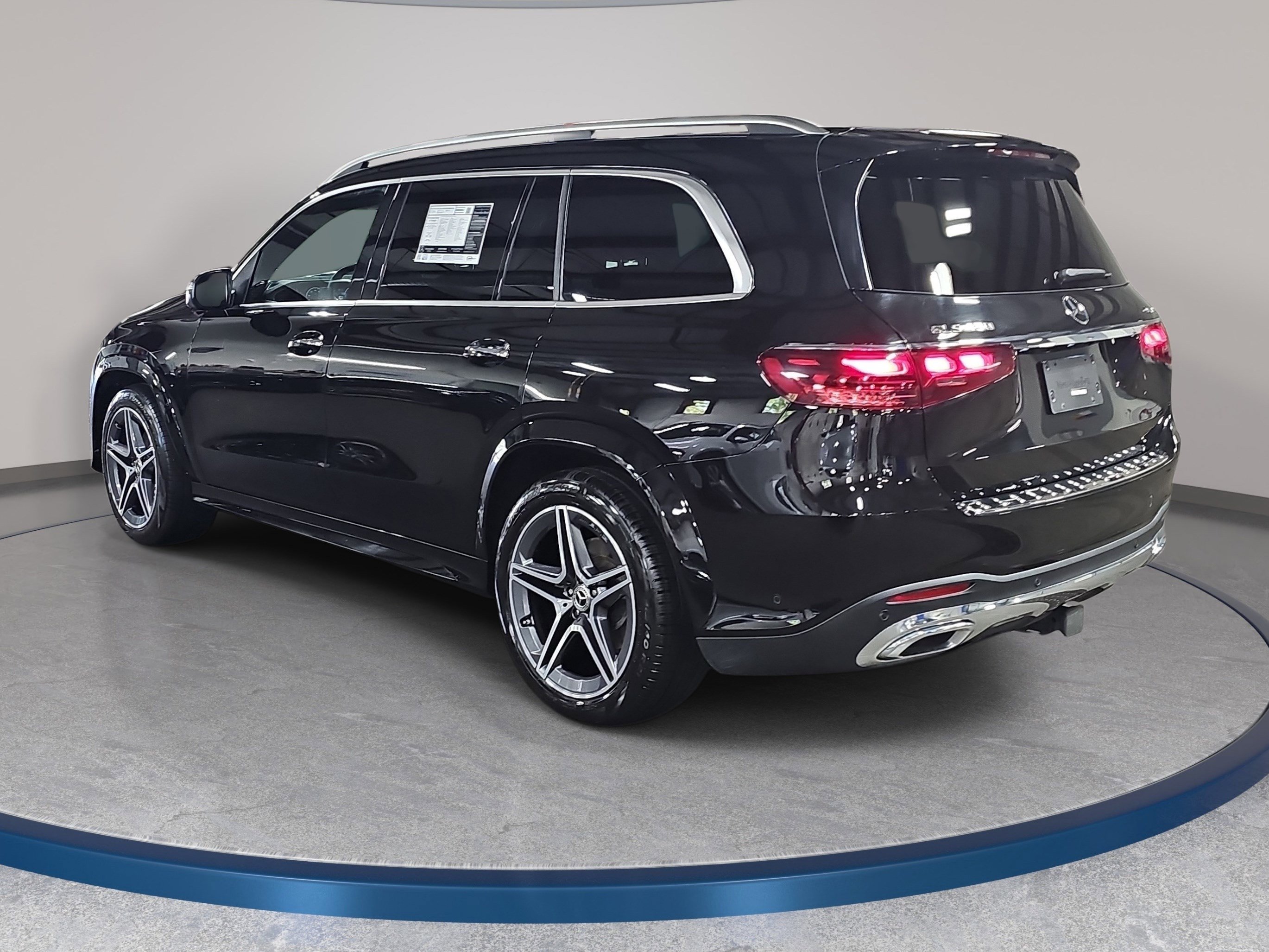 Used 2024 Mercedes-Benz GLS 450 4MATIC image 8