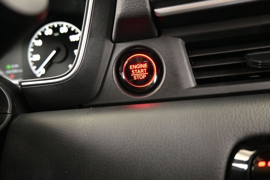 Used 2024 Honda Pilot Touring image 33