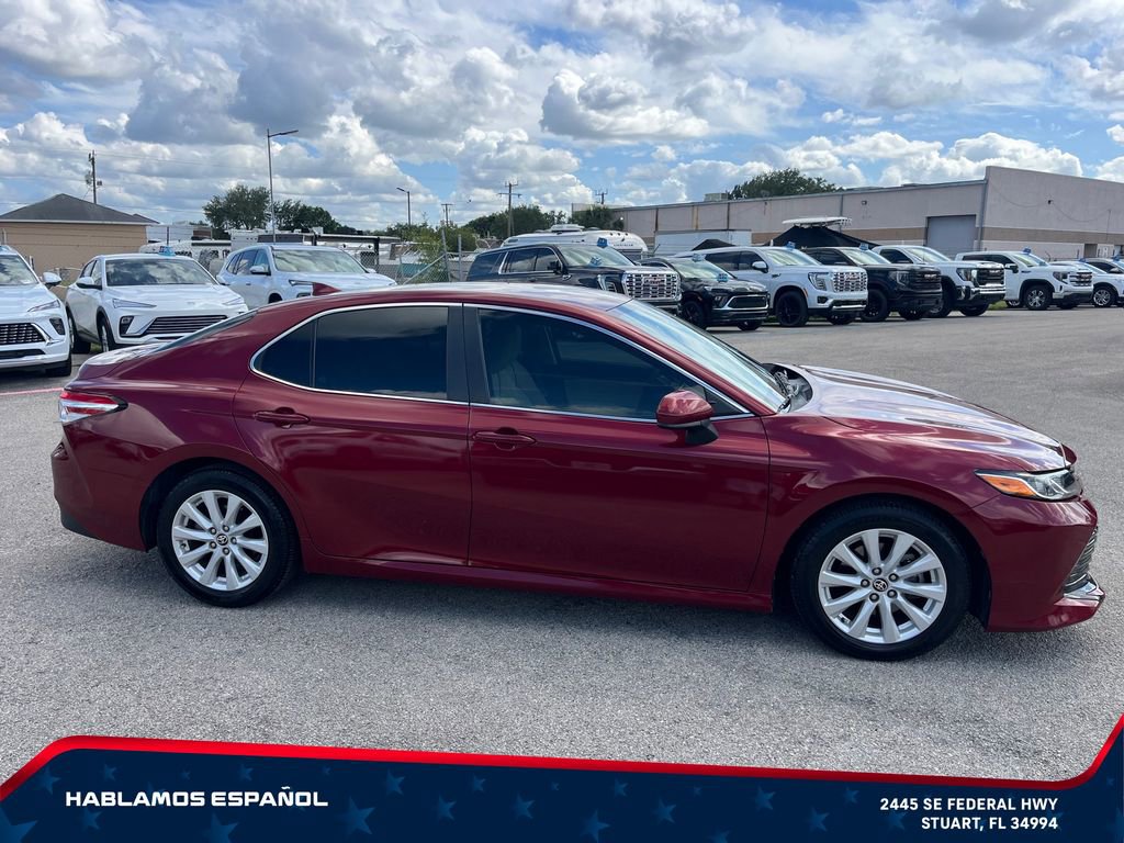 Used 2020 Toyota Camry LE FWD image 4