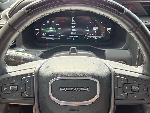 Certified 2024 GMC Yukon XL Denali Ultimate AWD/4WD image 33
