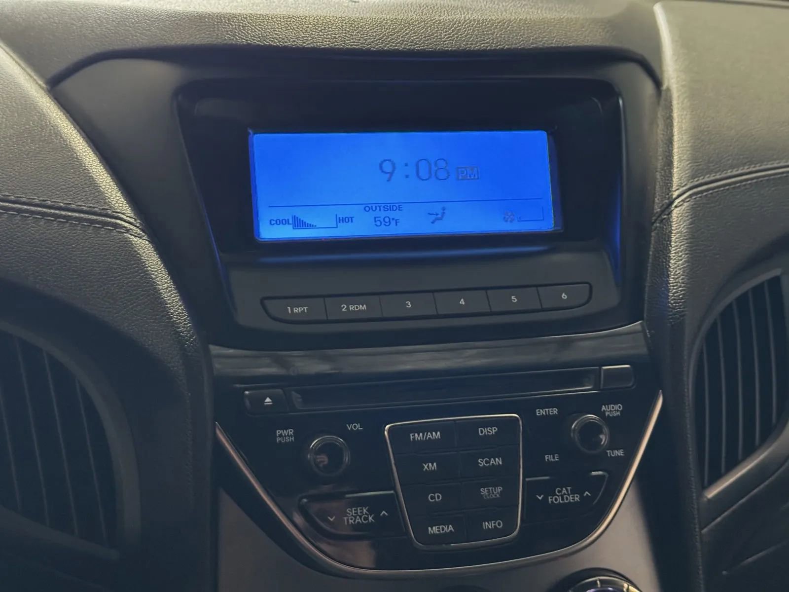 Used 2014 Hyundai Genesis 3.8 image 12