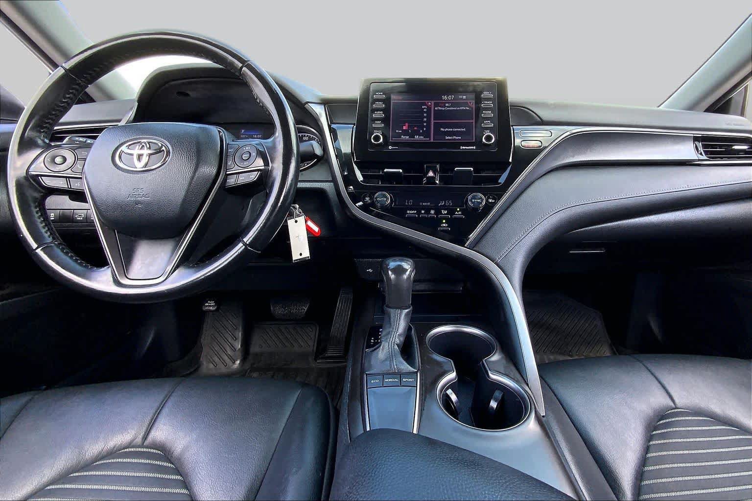 Used 2023 Toyota Camry SE FWD image 15