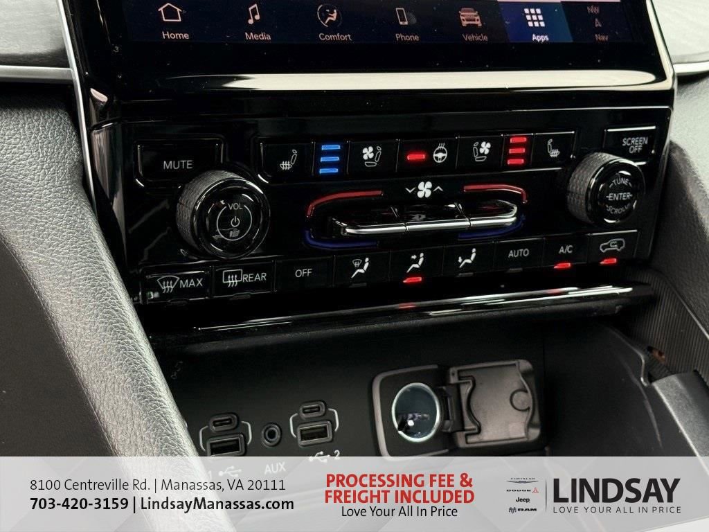 New 2025 Jeep Grand Cherokee L Limited w/ Luxury Tech Group II image 30