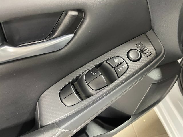 Used 2025 Nissan Sentra SV FWD image 19