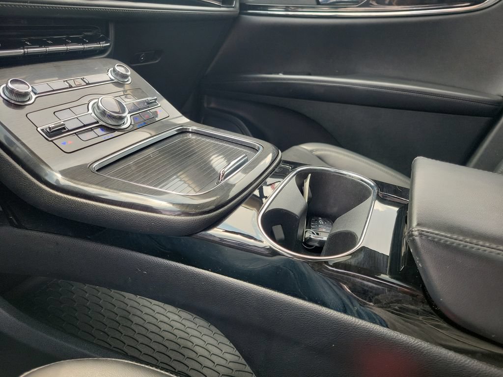 Certified 2023 Lincoln Nautilus Reserve AWD/4WD image 29