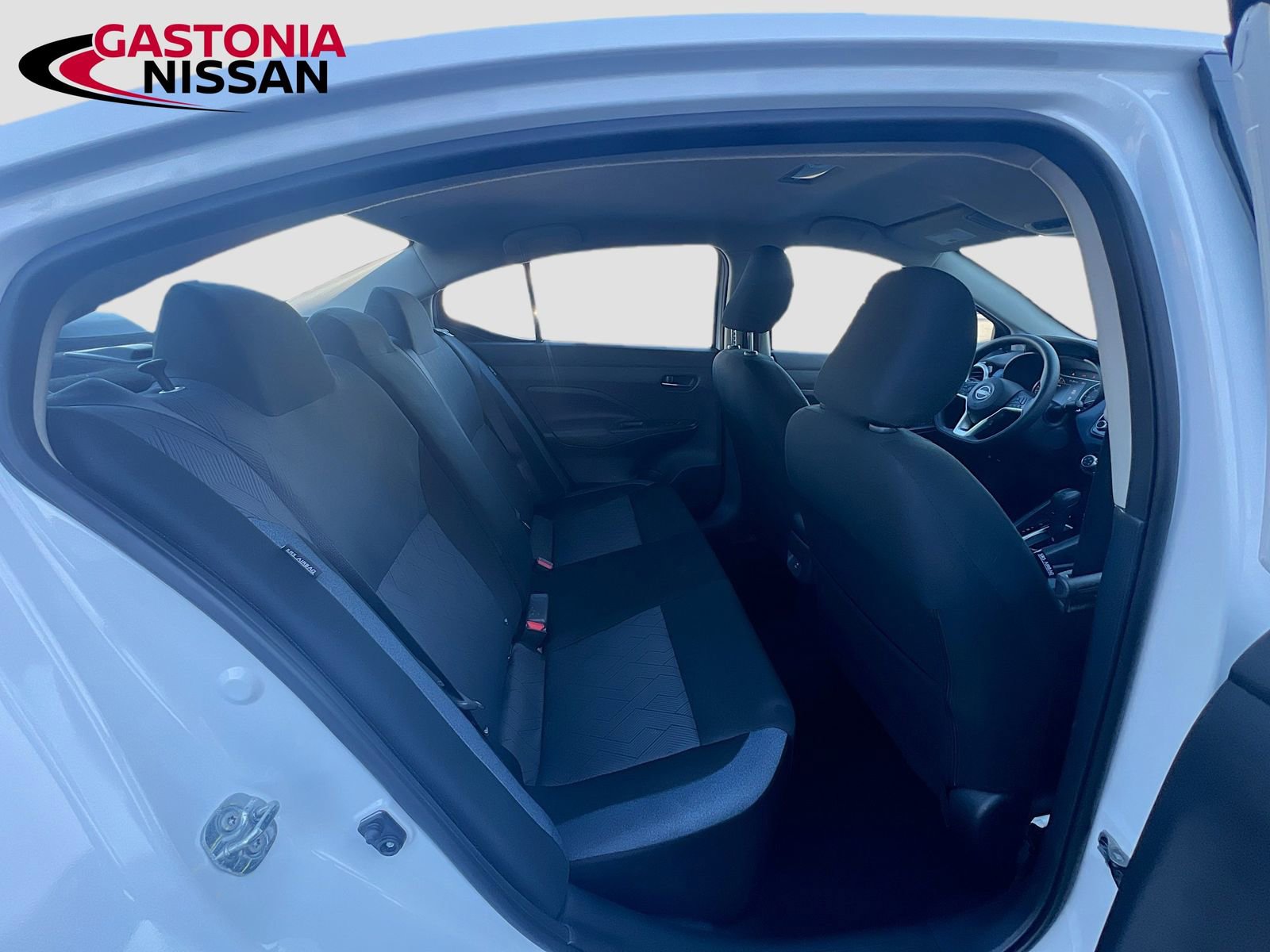 Used 2024 Nissan Versa SV image 33