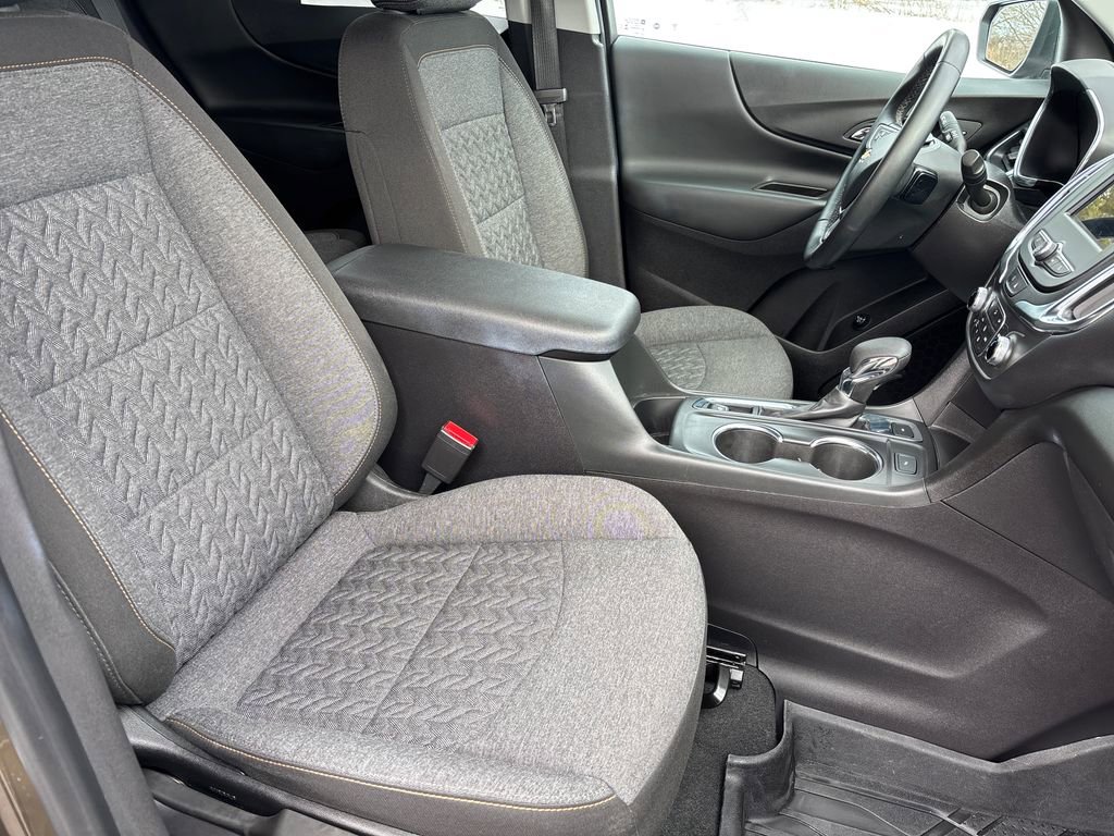 Used 2024 Chevrolet Equinox LT w/ LPO, Floor Liner Package image 19