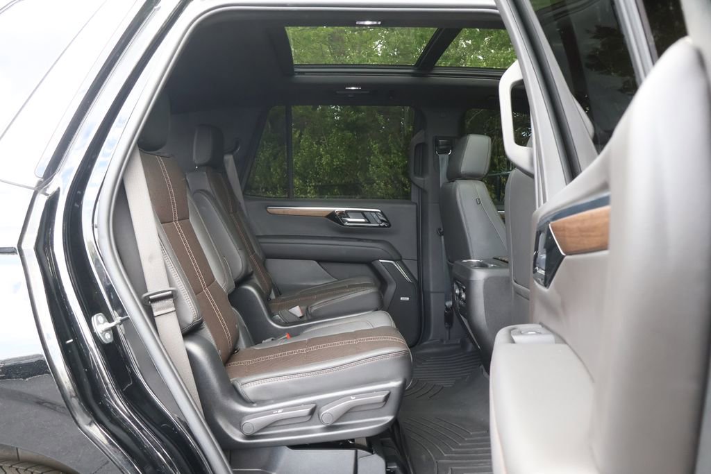 Used 2025 Chevrolet Tahoe High Country w/ Sun And Tow Package AWD/4WD image 50