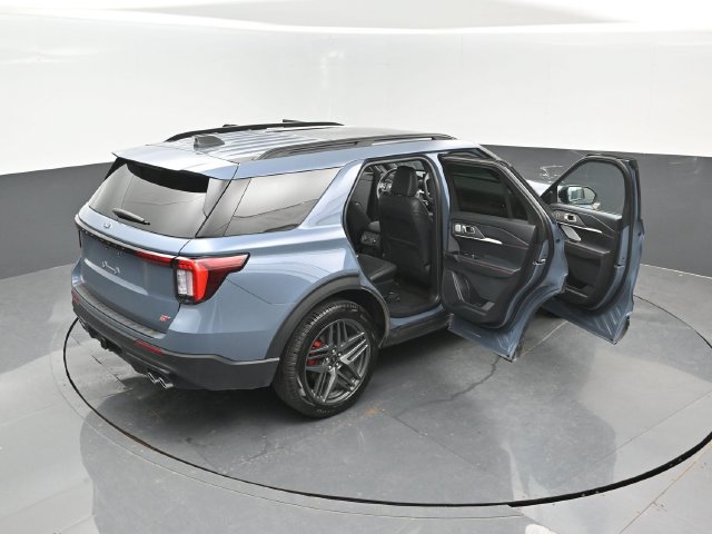 Certified 2025 Ford Explorer ST w/ Sun And Sound Package AWD/4WD image 27
