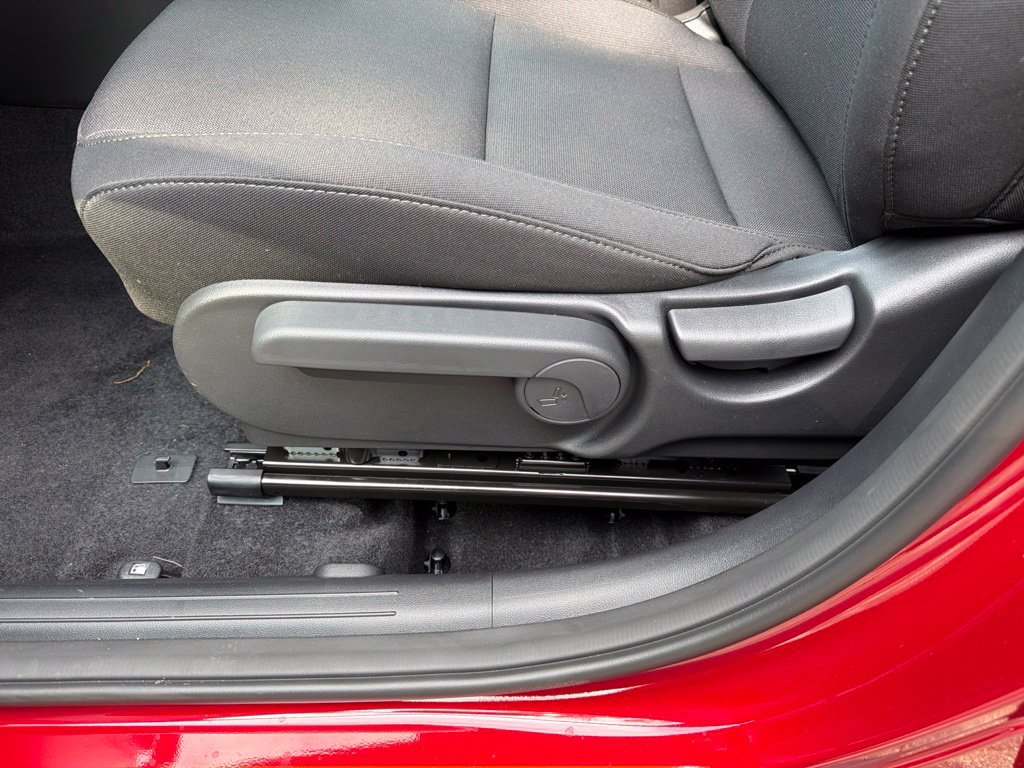 New 2027 Hyundai Kona SE AWD/4WD image 14