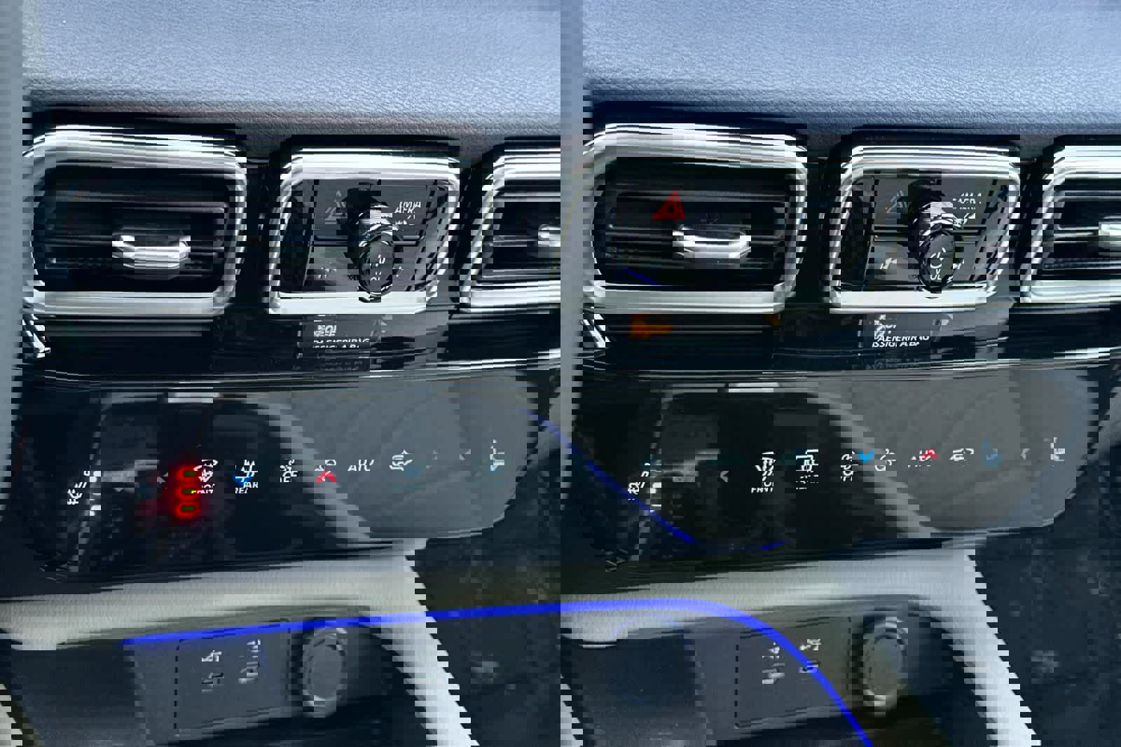 New 2026 Nissan Sentra SL w/ Floor Mat Package image 19