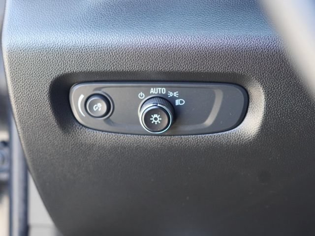 Used 2023 Chevrolet Traverse LT w/ LPO, Cargo Package AWD/4WD image 19
