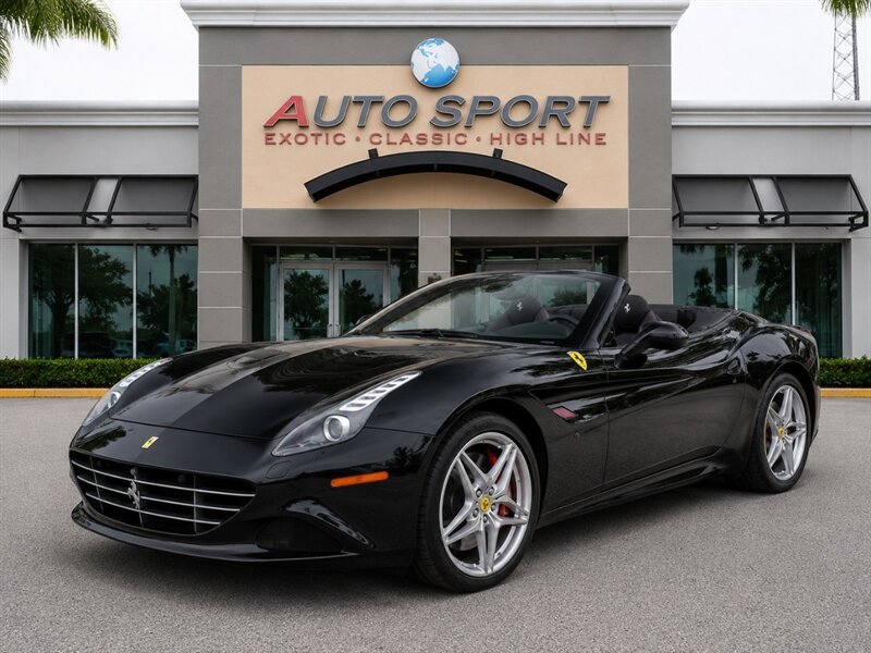 Used 2018 Ferrari California T RWD image 1