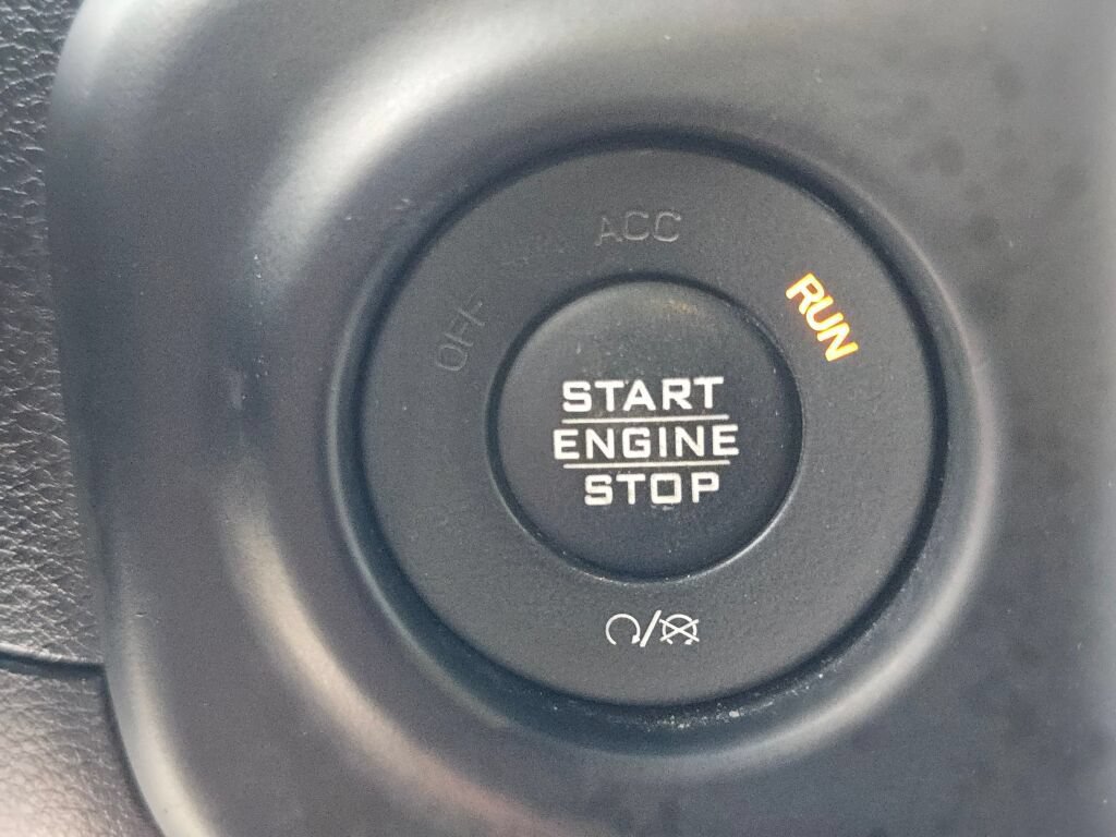 Used 2019 Jeep Wrangler Sport AWD/4WD image 31
