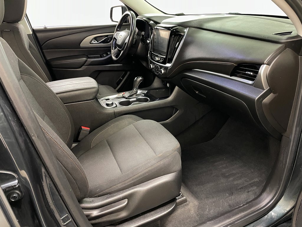 Used 2019 Chevrolet Traverse LT w/ LPO, Floor Liner Package image 38