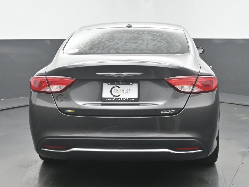 Used 2015 Chrysler 200 Limited w/ Convenience Group FWD image 9