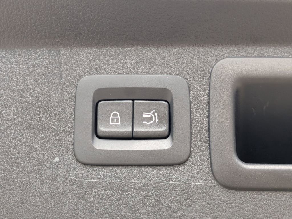 Used 2025 MAZDA CX-50 AWD 2.5 Hybrid w/ Premium Pkg image 30