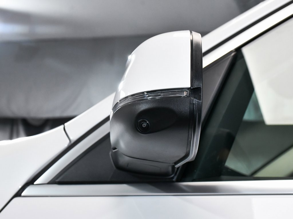 Used 2026 BMW X7 xDrive40i image 99