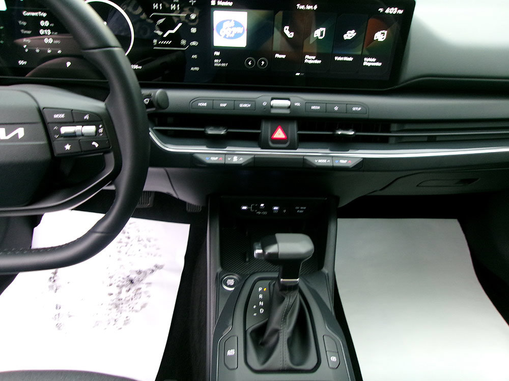 Used 2025 Kia K4 EX FWD image 17
