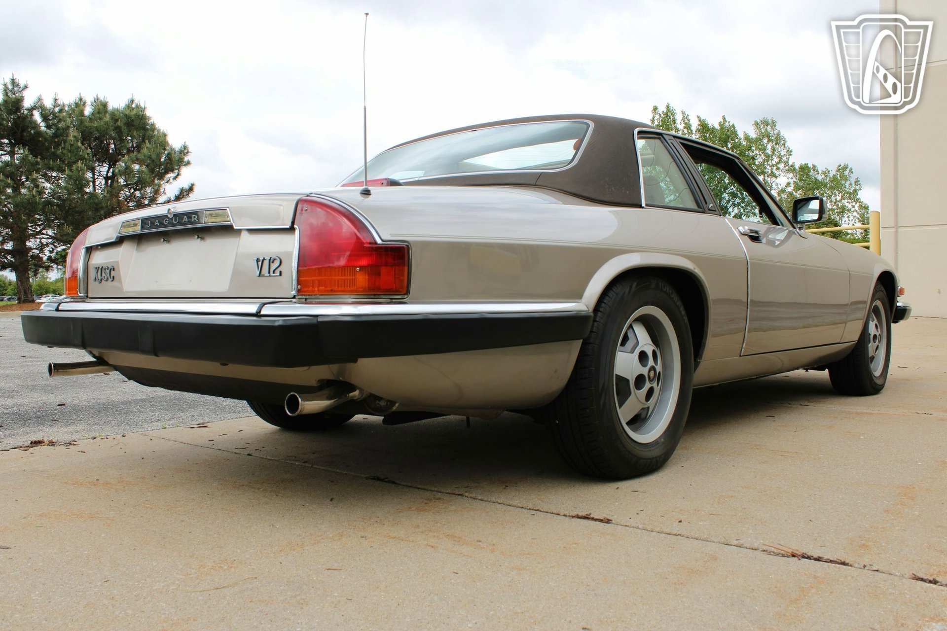 Used 1988 Jaguar XJS V12 Convertible image 23