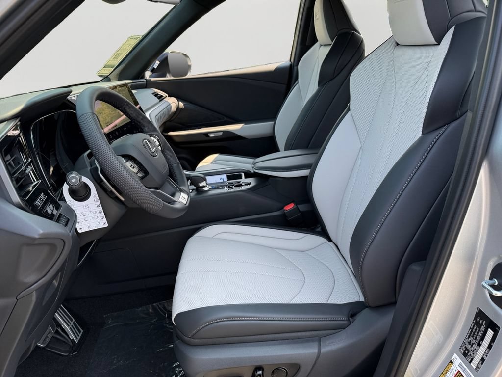 New 2026 Lexus TX 500h AWD image 13