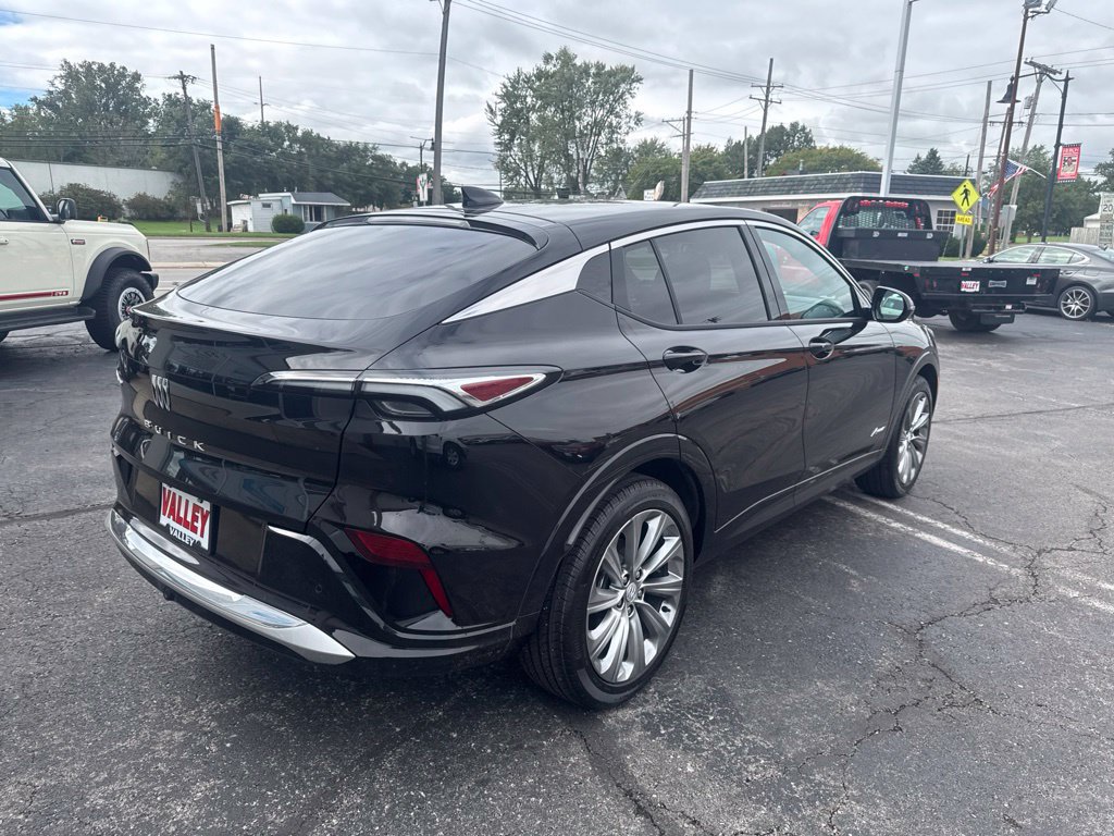 Used 2026 Buick Envista Avenir FWD image 3
