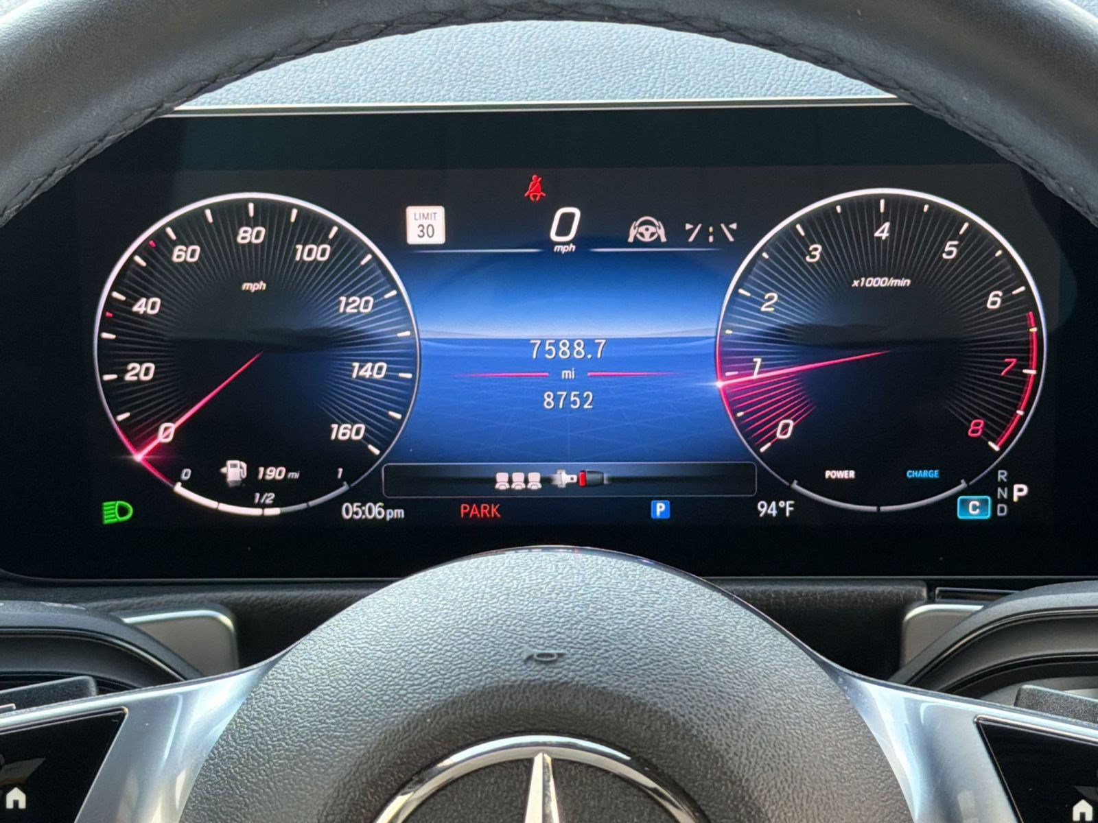 Used 2026 Mercedes-Benz GLB 250 4MATIC image 23