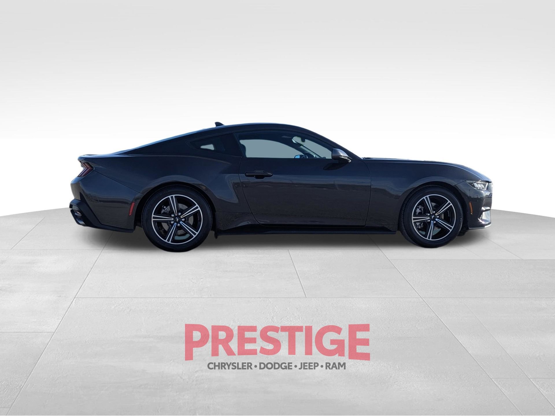 Used 2024 Ford Mustang EcoBoost image 6