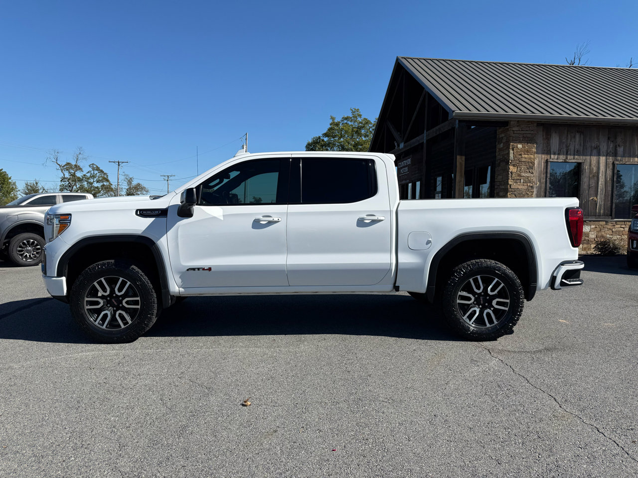 Used 2021 GMC Sierra 1500 AT4 w/ AT4 Value Package image 3