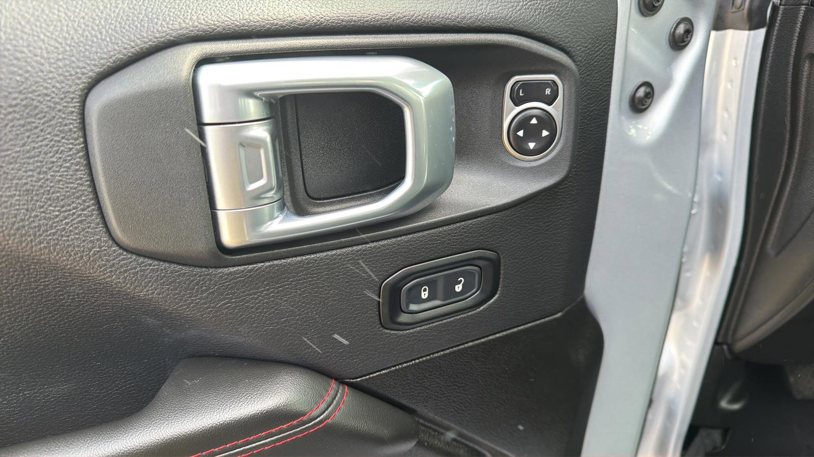 Used 2024 Jeep Wrangler Unlimited Rubicon image 23