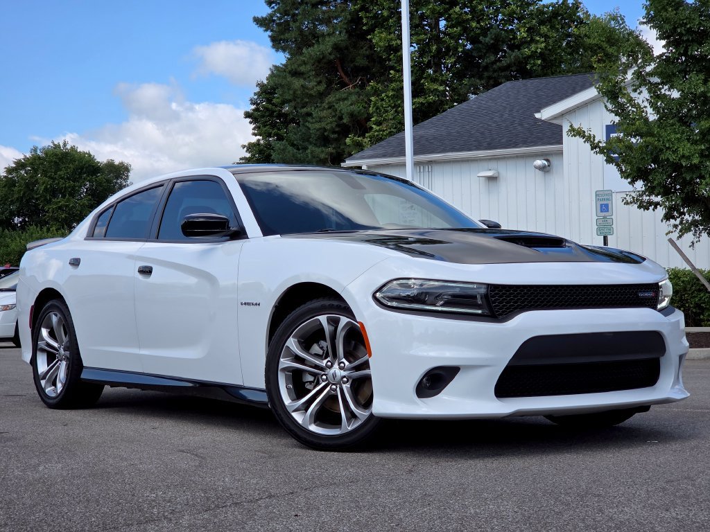 Used 2022 Dodge Charger R/T RWD image 3
