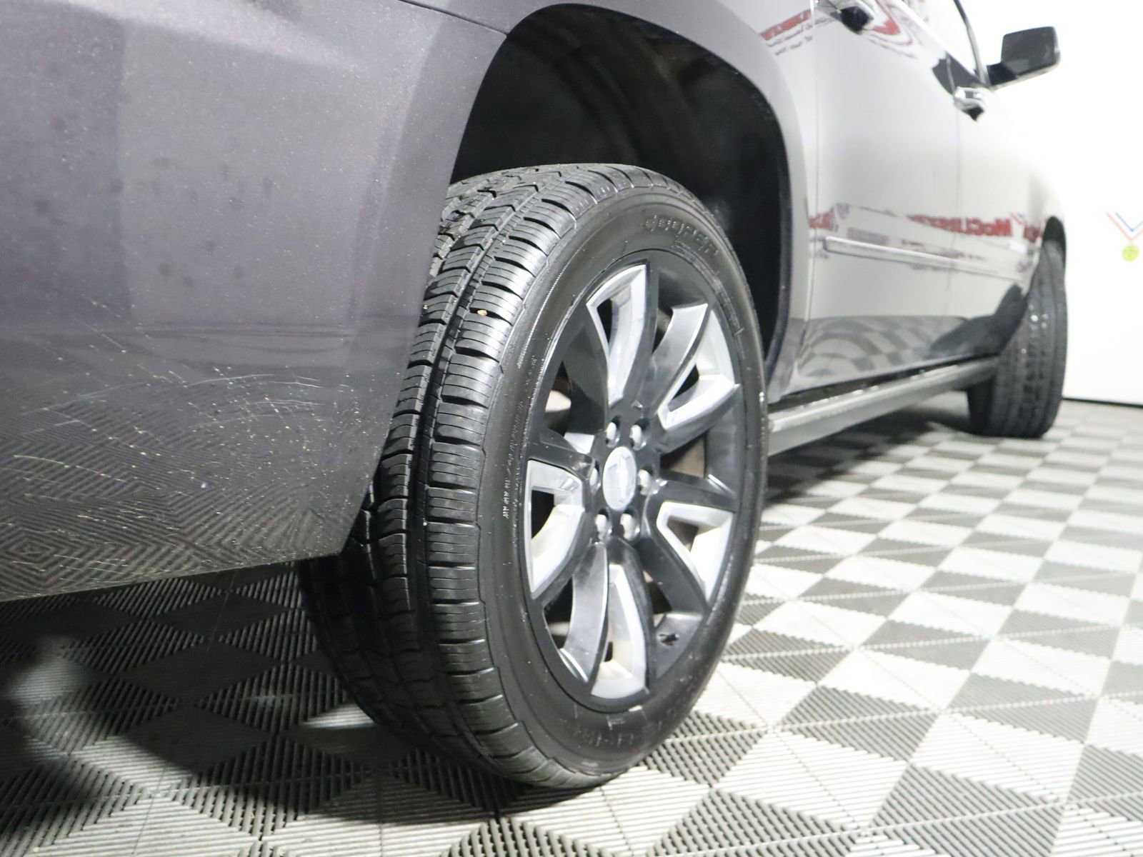 Used 2015 Chevrolet Suburban LTZ AWD/4WD image 10