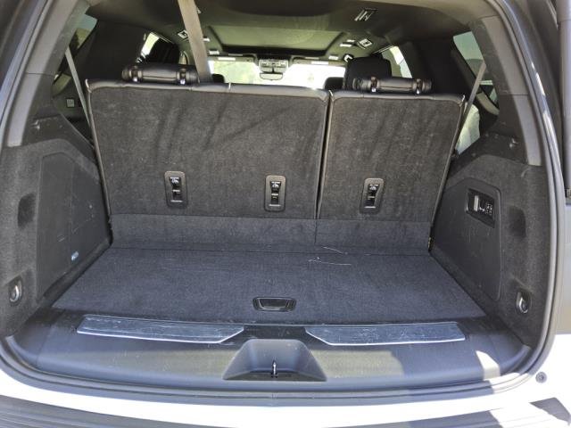Used 2022 Cadillac Escalade Premium Luxury w/ Performance Package RWD image 3