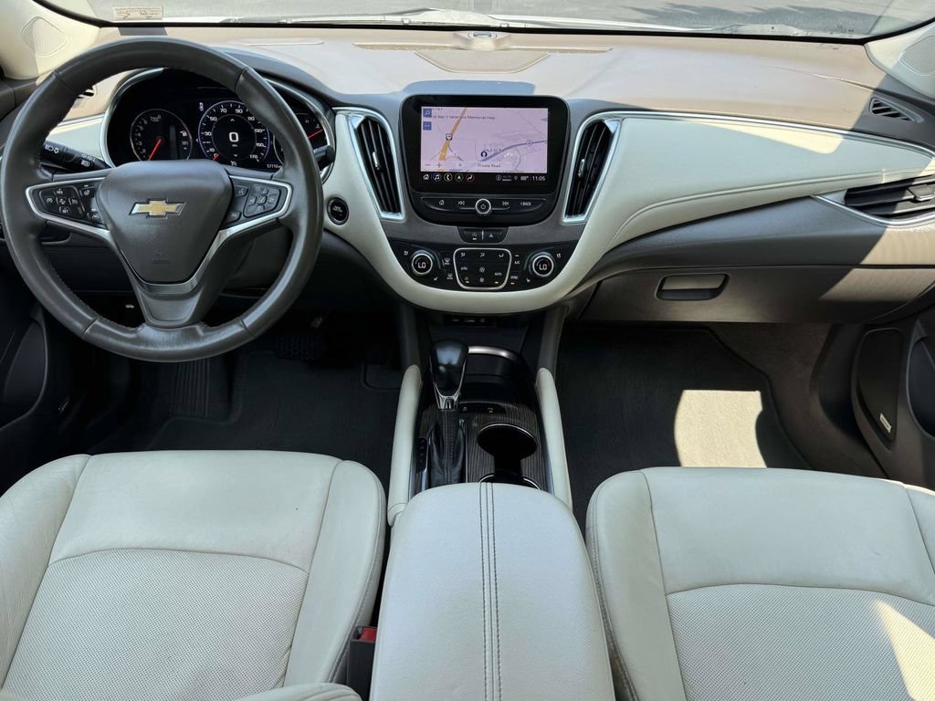 Used 2024 Chevrolet Malibu LT FWD image 3