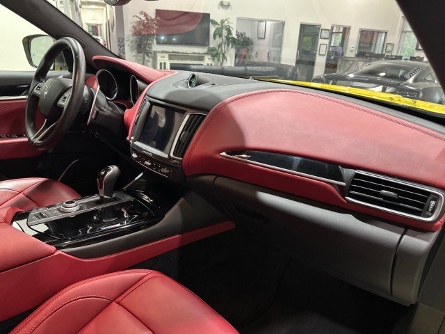 Used 2018 Maserati Levante GranSport AWD/4WD image 29
