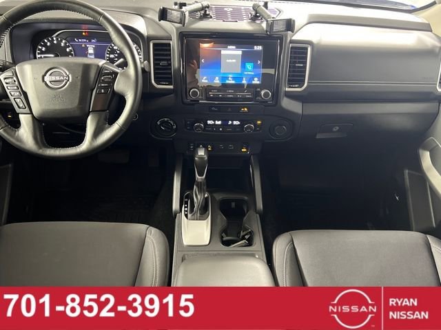 Used 2024 Nissan Frontier SV w/ SV Convenience Package image 2