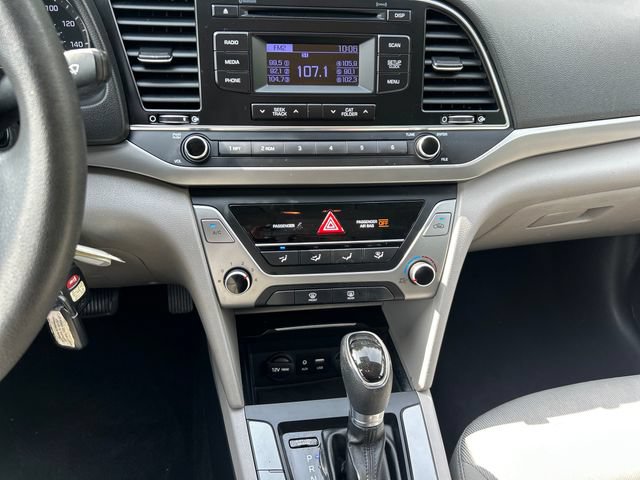 Used 2017 Hyundai Elantra SE w/ Cargo Package FWD image 18