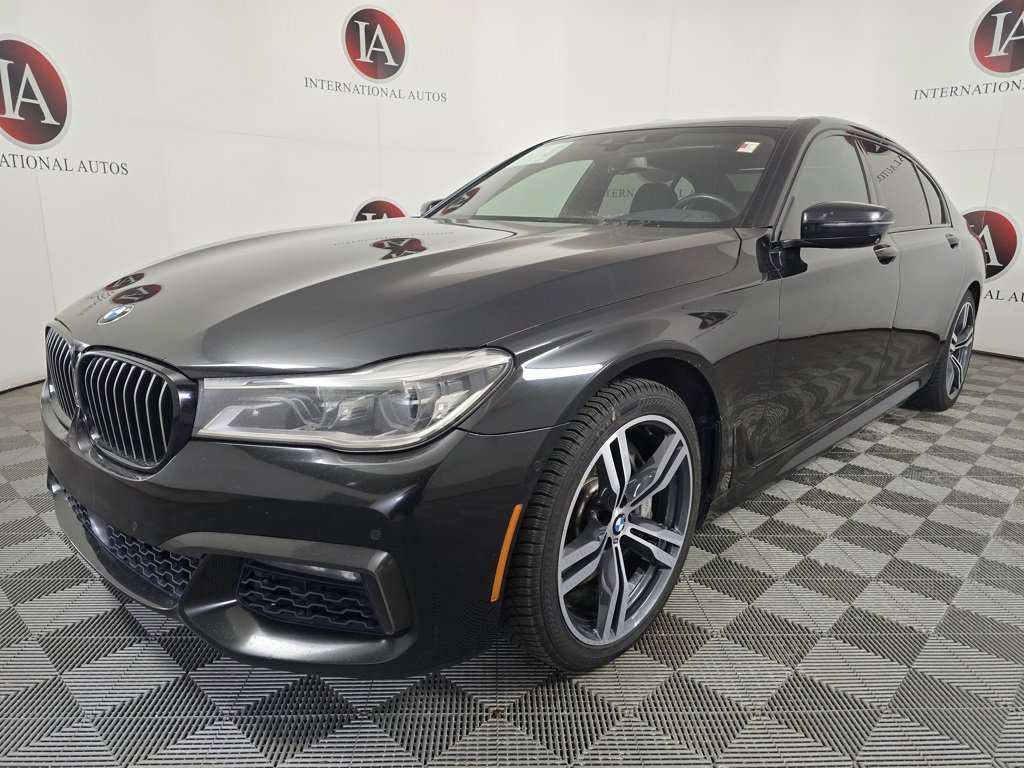 Used 2016 BMW 750i xDrive image 5