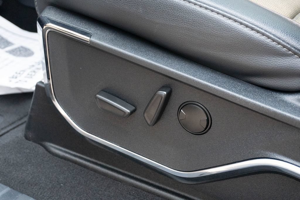 Used 2024 Ford F350 Lariat w/ Lariat Ultimate Package AWD/4WD image 21