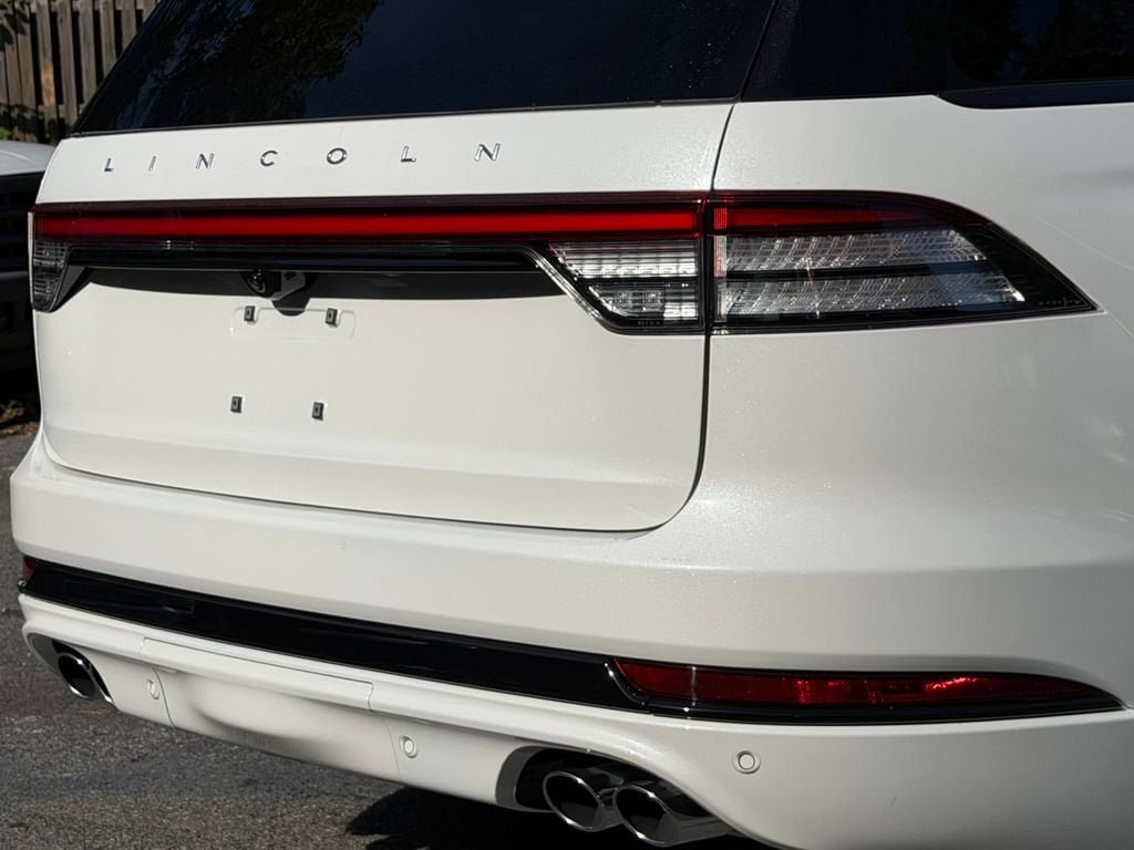 New 2027 Lincoln Aviator Reserve AWD/4WD image 7
