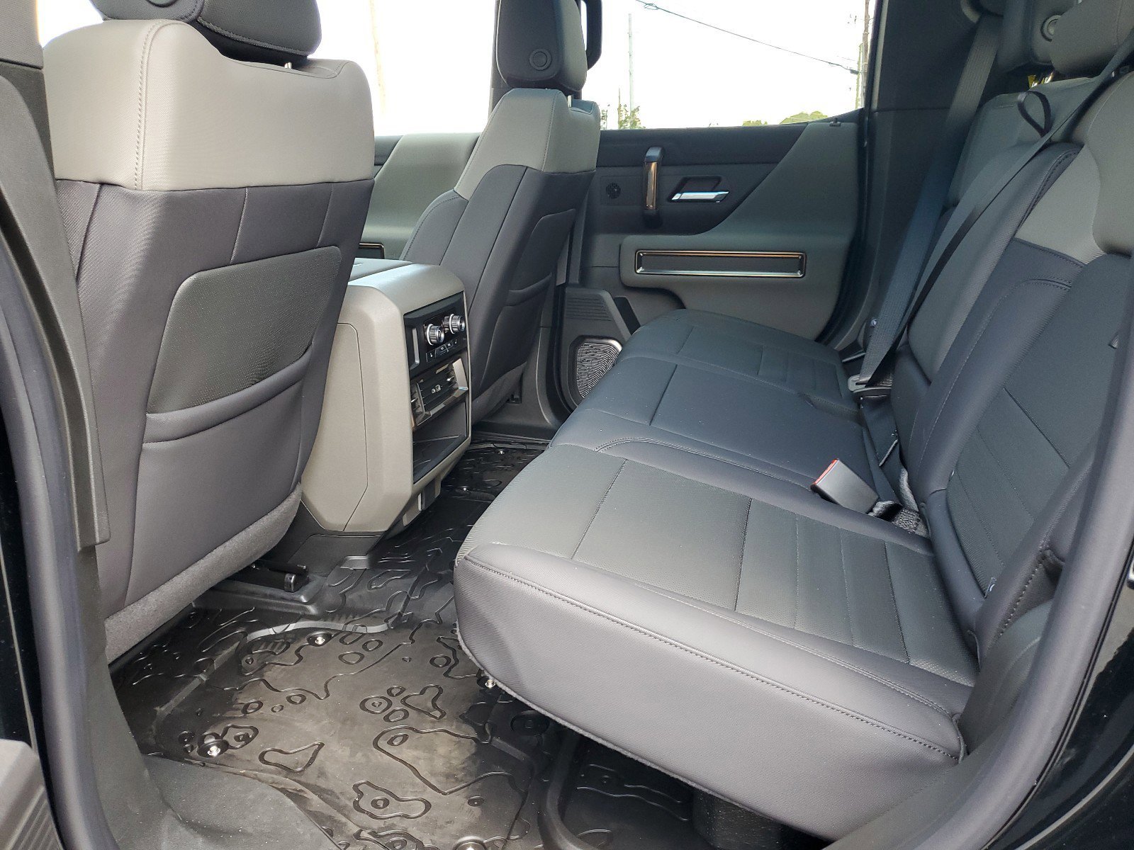 New 2025 GMC Hummer EV 2X w/ Extreme Off-Road Package image 9