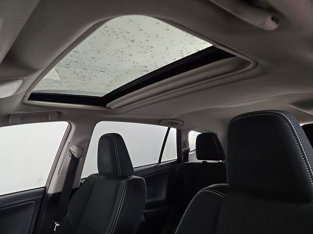 Used 2018 Toyota RAV4 XLE image 32