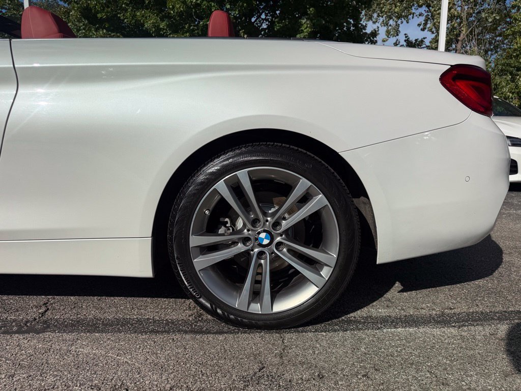 Used 2019 BMW 430i xDrive Convertible w/ Executive Package AWD/4WD image 18