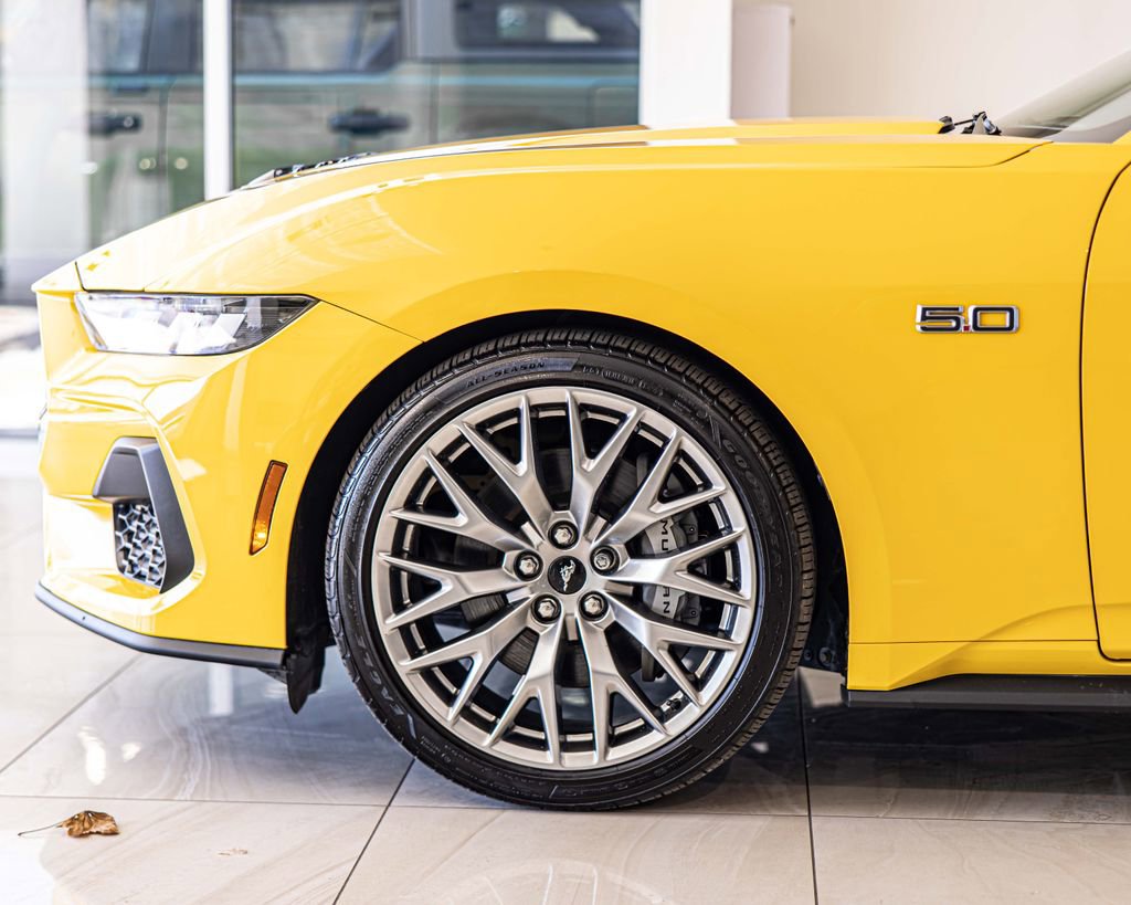 Used 2024 Ford Mustang GT Premium image 8