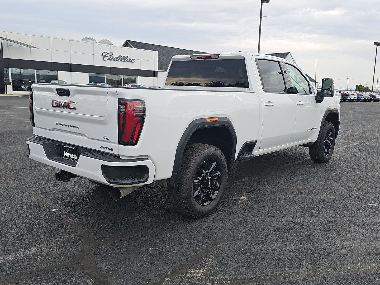 Certified 2025 GMC Sierra 2500 AT4 AWD/4WD image 5