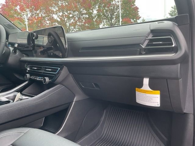 New 2025 Chevrolet Traverse LT w/ Enhanced Driving Package image 18