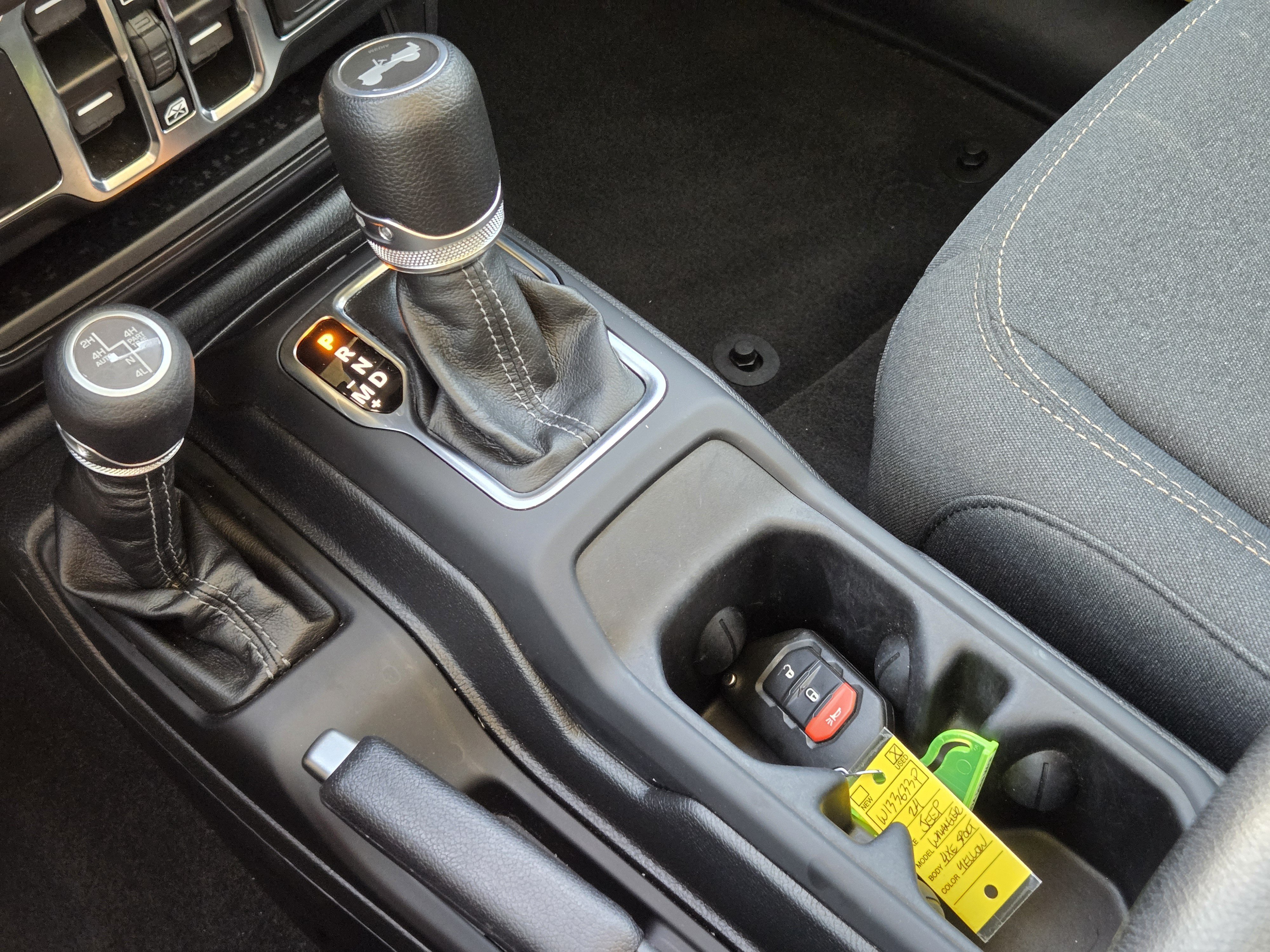 Used 2024 Jeep Wrangler Unlimited AWD/4WD image 21